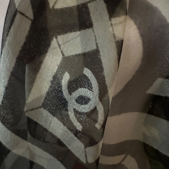 CHANEL Metallic Black & Cream Print Sheer Silk Scarf in Chanel Gift Box - Picture 6 of 16